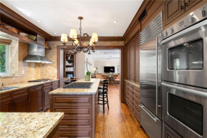 629 Idlewyld Drive, Fort Lauderdale, FL 33301