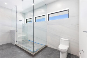 72 Isla Bahia Drive, Fort Lauderdale, FL 33316