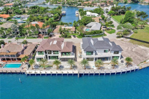 72 Isla Bahia Drive, Fort Lauderdale, FL 33316