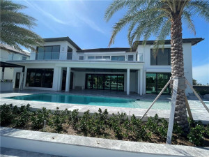 72 Isla Bahia Drive, Fort Lauderdale, FL 33316