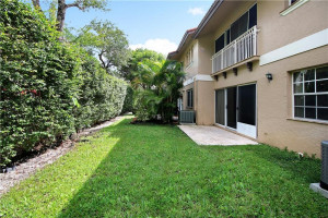 Photo for 4913 Riverside Drive, 204, Coral Springs, FL 33067 - Listing #FX-10303148 4913 Riverside Drive, 204, Coral Springs, FL 33067