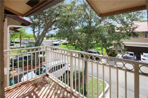 Photo for 4913 Riverside Drive, 204, Coral Springs, FL 33067 - Listing #FX-10303148 4913 Riverside Drive, 204, Coral Springs, FL 33067