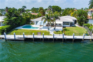 Photo for 2950 NE 22nd Court, Pompano Beach, FL 33062 - Listing #FX-10303566 2950 NE 22nd Court, Pompano Beach, FL 33062