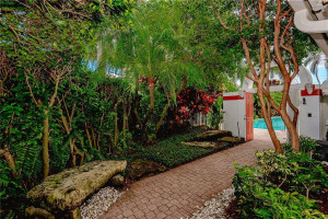 1121 Bel Aire Drive, Pembroke Pines, FL 33027