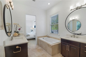 1515 NE 17th Avenue, Fort Lauderdale, FL 33304