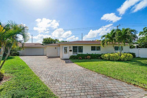 2135 NE 2nd Drive, Boca Raton, FL 33431