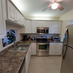 3506 NW 49th Avenue, M-608, Lauderdale Lakes, FL 33319
