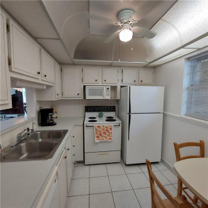 4806 NW 36th Street, O-408, Lauderdale Lakes, FL 33319