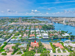 2530 Laguna Drive, Fort Lauderdale, FL 33316