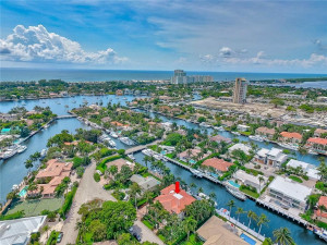 2530 Laguna Drive, Fort Lauderdale, FL 33316