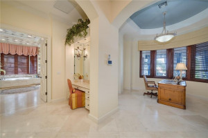 2530 Laguna Drive, Fort Lauderdale, FL 33316