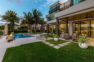 Enjoy this awesome yard year round, with Mosquito System in place