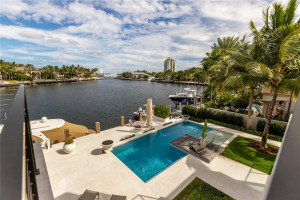29 Isla Bahia Drive, Fort Lauderdale, FL 33316