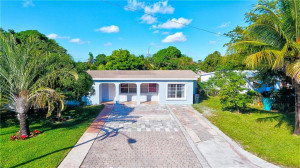 Photo for 2603 NE 4th Court, Boynton Beach, FL 33435 - Listing #FX-10309460 2603 NE 4th Court, Boynton Beach, FL 33435