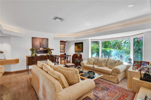 1025 N Rio Vista Boulevard, Fort Lauderdale, FL 33301