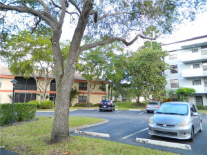 Photo for 4135 Carambola Circle, 2133, Coconut Creek, FL 33066 - Listing #FX-10311611 4135 Carambola Circle, 2133, Coconut Creek, FL 33066