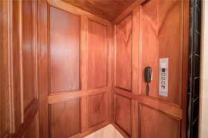 2530 Laguna Drive, Fort Lauderdale, FL 33316