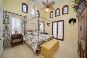 2530 Laguna Drive, Fort Lauderdale, FL 33316