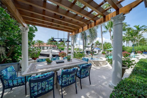 2530 Laguna Drive, Fort Lauderdale, FL 33316