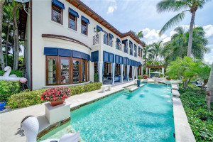 2530 Laguna Drive, Fort Lauderdale, FL 33316