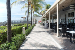 Photo for 135 SE 19th Avenue, Deerfield Beach, FL 33441 - Listing #FX-10277939 135 SE 19th Avenue, Deerfield Beach, FL 33441
