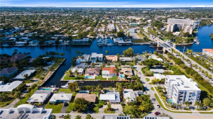 Photo for 135 SE 19th Avenue, Deerfield Beach, FL 33441 - Listing #FX-10277939 135 SE 19th Avenue, Deerfield Beach, FL 33441