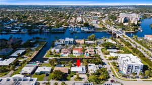 Photo for 135 SE 19th Avenue, Deerfield Beach, FL 33441 - Listing #FX-10277939 135 SE 19th Avenue, Deerfield Beach, FL 33441