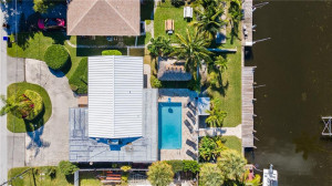 Photo for 135 SE 19th Avenue, Deerfield Beach, FL 33441 - Listing #FX-10277939 135 SE 19th Avenue, Deerfield Beach, FL 33441