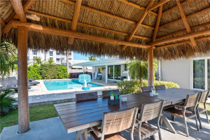 Photo for 135 SE 19th Avenue, Deerfield Beach, FL 33441 - Listing #FX-10277939 135 SE 19th Avenue, Deerfield Beach, FL 33441