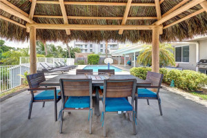 Photo for 135 SE 19th Avenue, Deerfield Beach, FL 33441 - Listing #FX-10277939 135 SE 19th Avenue, Deerfield Beach, FL 33441