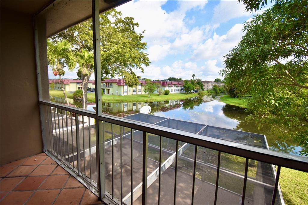 Photo for 3185 Coral Springs Drive, 127, Coral Springs, FL 33065 - Listing #FX-10310779 3185 Coral Springs Drive, 127, Coral Springs, FL 33065