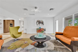 Entrance/Main Living Area(Furniture in photo is not available) Entrance/Main Living Area(Furniture in photo is not available)