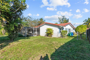 4360 NW 75th Way, Coral Springs, FL 33065