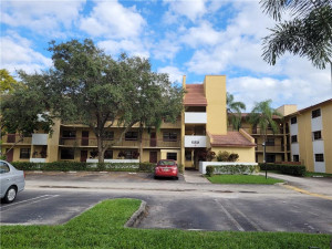 2027 Coral Ridge Drive, 206 S, Coral Springs, FL 33071