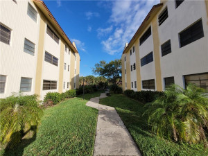 Photo for 2027 Coral Ridge Drive, 206 S, Coral Springs, FL 33071 - Listing #FX-10314304 2027 Coral Ridge Drive, 206 S, Coral Springs, FL 33071