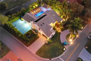 Photo for 8250 NW 49th Mnr, Coral Springs, FL 33067 - Listing #FX-10316628 8250 NW 49th Mnr, Coral Springs, FL 33067