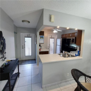 4701 NW 34th Street, T-502, Lauderdale Lakes, FL 33319