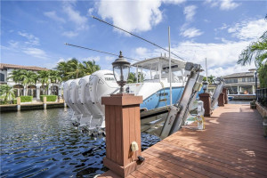 2457 NE 26th Street, Lighthouse Point, FL 33064