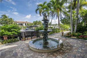 2457 NE 26th Street, Lighthouse Point, FL 33064