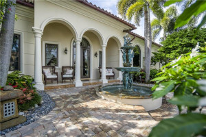 2457 NE 26th Street, Lighthouse Point, FL 33064