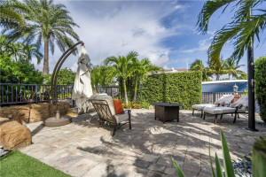 2457 NE 26th Street, Lighthouse Point, FL 33064