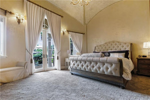 2457 NE 26th Street, Lighthouse Point, FL 33064