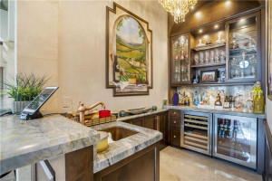 2457 NE 26th Street, Lighthouse Point, FL 33064