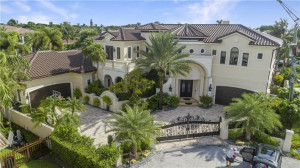 2457 NE 26th Street, Lighthouse Point, FL 33064