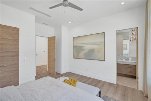 70 Isla Bahia Drive, Fort Lauderdale, FL 33316