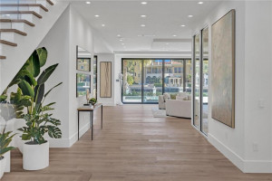 70 Isla Bahia Drive, Fort Lauderdale, FL 33316