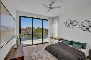 70 Isla Bahia Drive, Fort Lauderdale, FL 33316