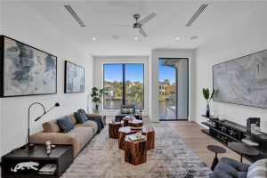 70 Isla Bahia Drive, Fort Lauderdale, FL 33316