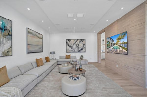 70 Isla Bahia Drive, Fort Lauderdale, FL 33316