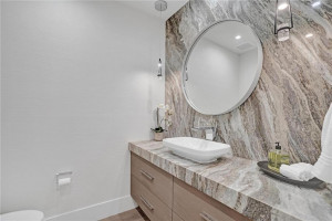 70 Isla Bahia Drive, Fort Lauderdale, FL 33316